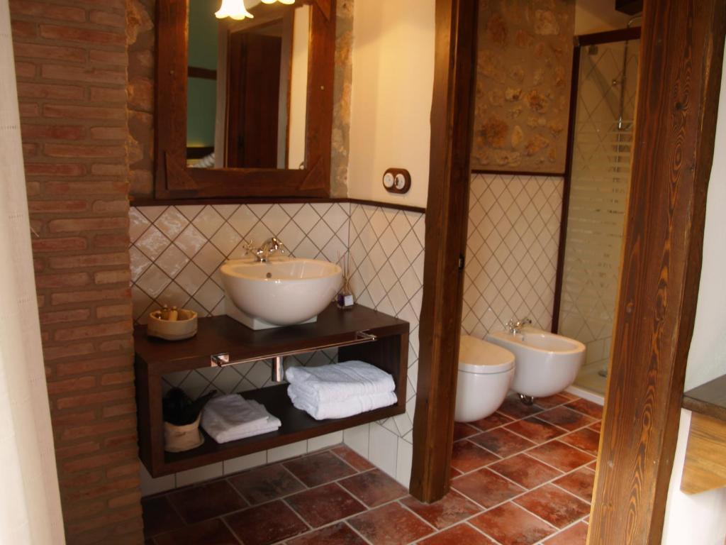 Font D'En Torres Solo Adultos Guest House Morella Rom bilde