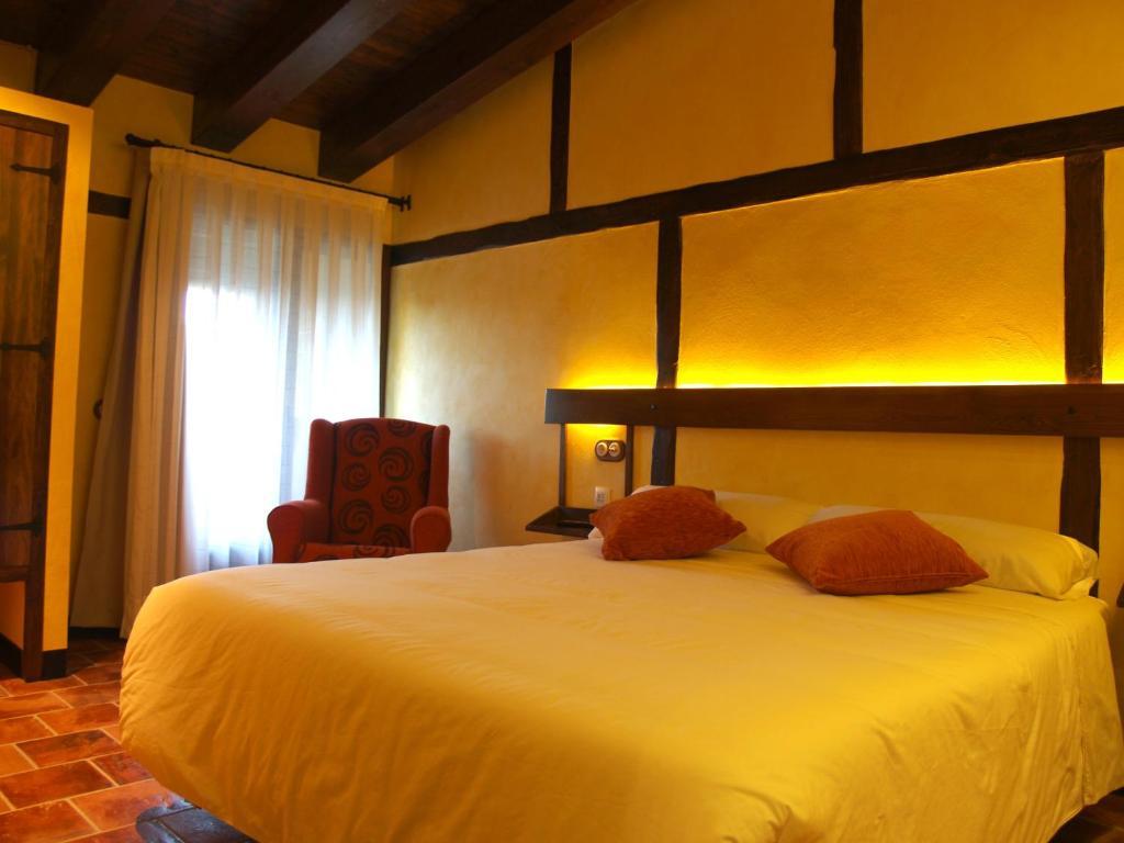 Font D'En Torres Solo Adultos Guest House Morella Rom bilde